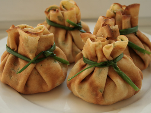 «Зеленые» блины с грибной начинкой